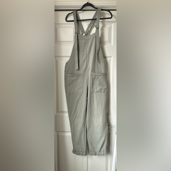 GENTLE FAWN
JUMPSUIT AUSTEN - ALOE - Picture 8 of 8